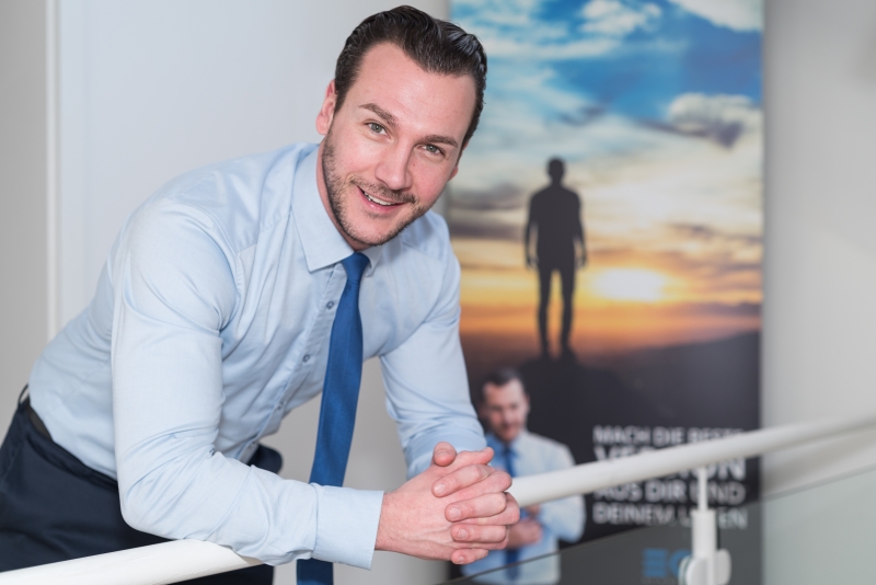 Hr. Hinterecker